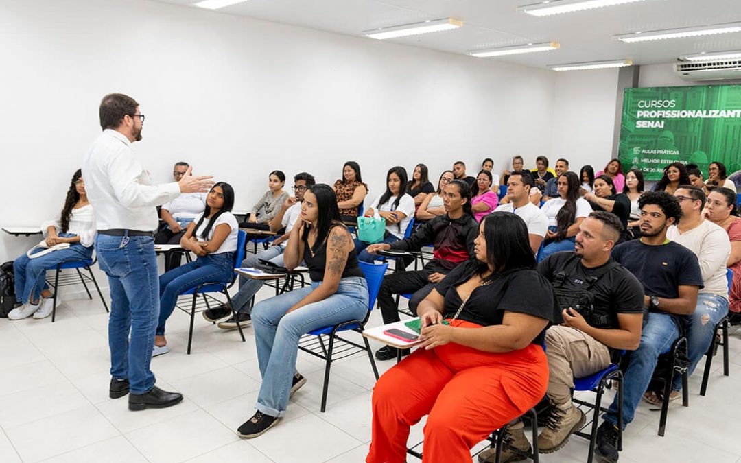 Aprendi no Flexal inicia dois cursos técnicos de longa duração para a comunidade