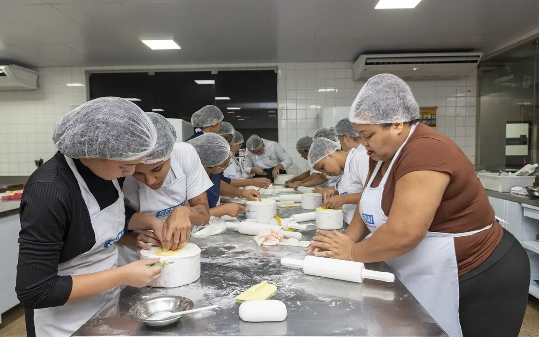 Mulheres conquistam espaço profissional com o Programa Aprendi no Flexal